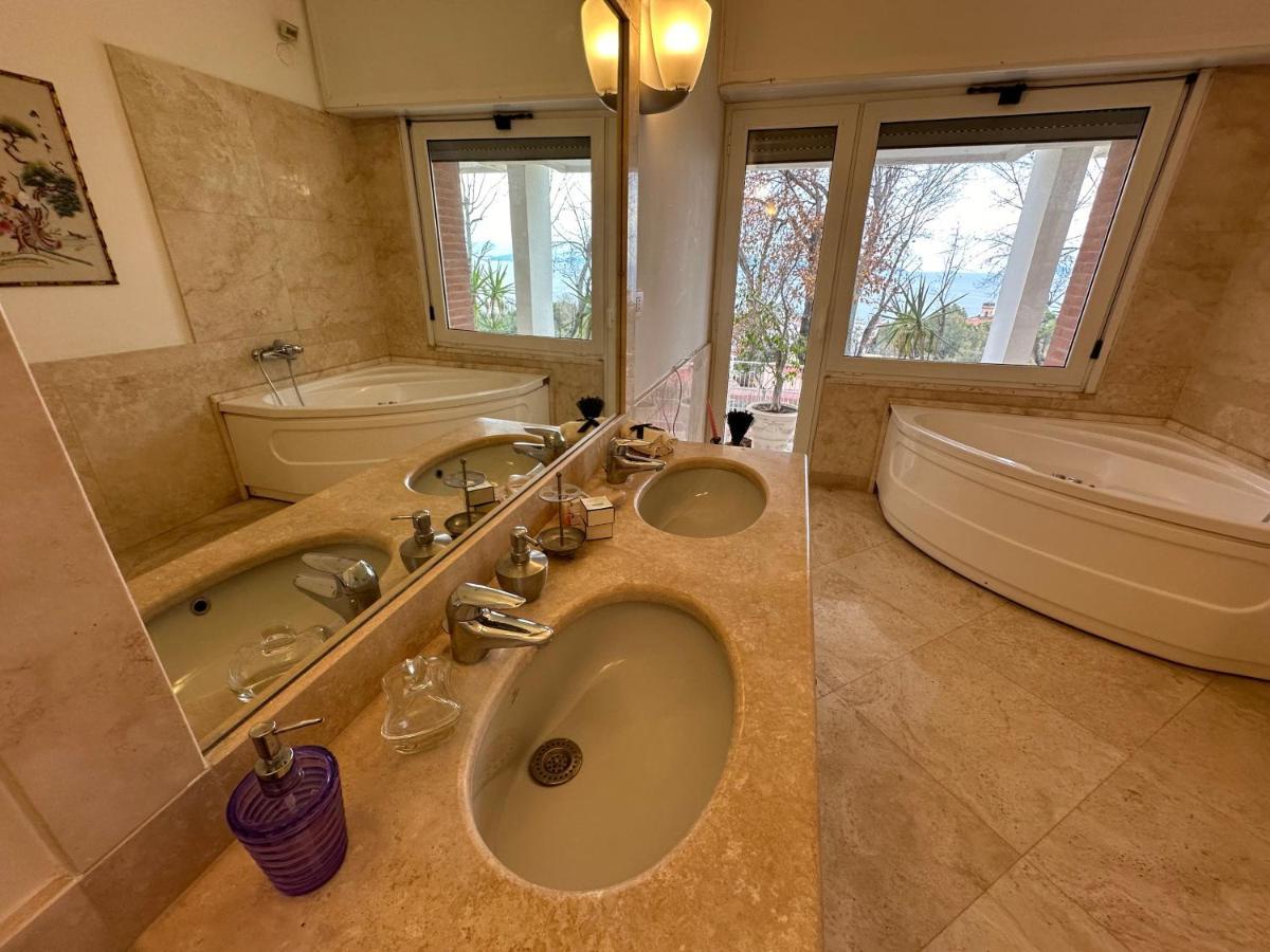 Pf Luxury Apartment Petrarca Posillipo Capri View - My Place نابولي المظهر الخارجي الصورة