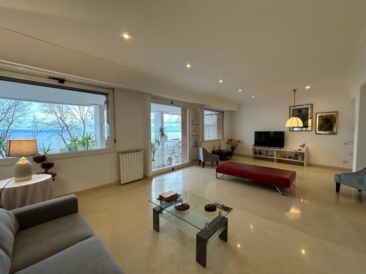 Pf Luxury Apartment Petrarca Posillipo Capri View - My Place نابولي المظهر الخارجي الصورة