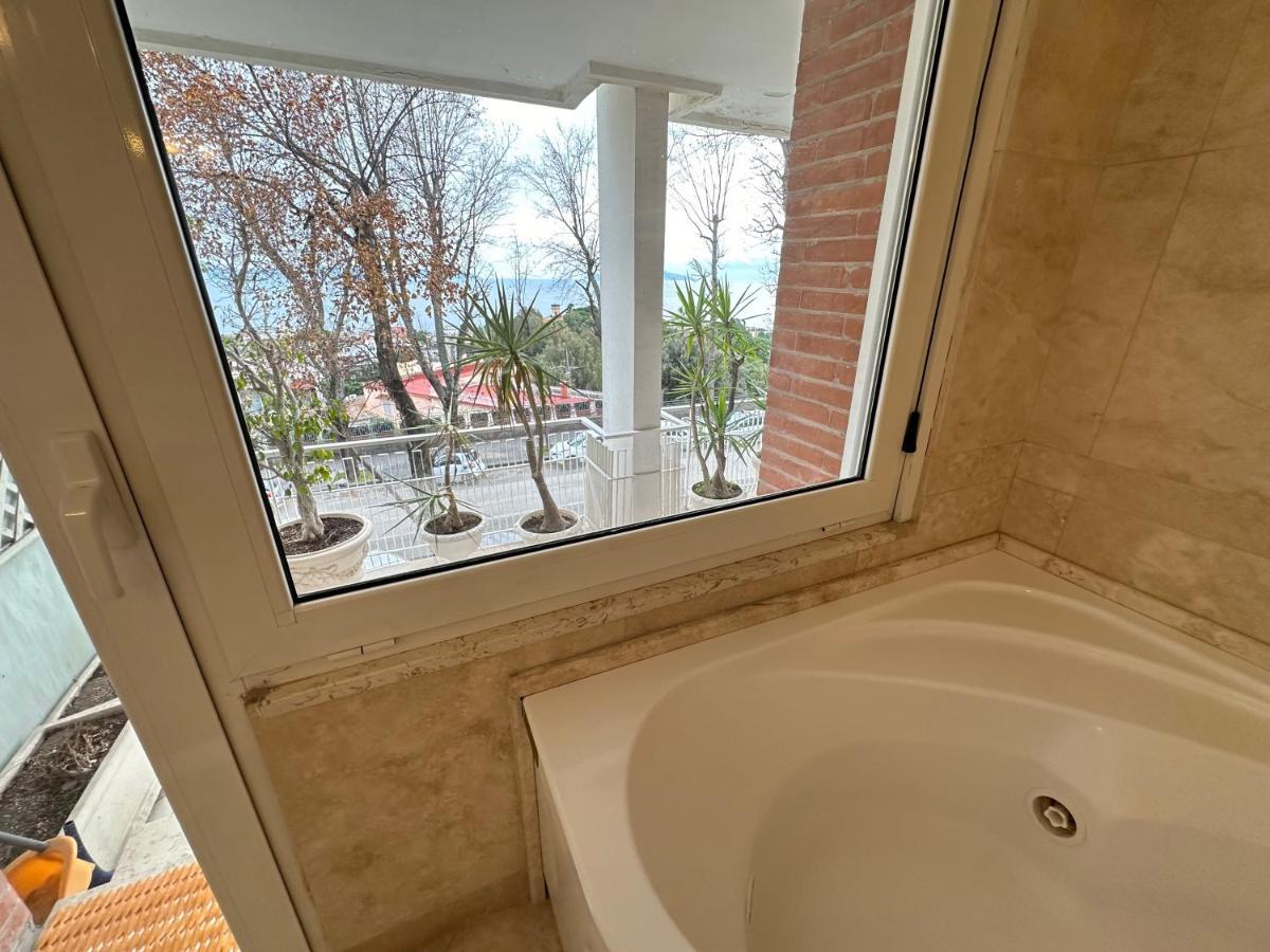 Pf Luxury Apartment Petrarca Posillipo Capri View - My Place نابولي المظهر الخارجي الصورة